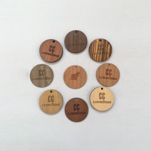 Ξύλινη ειδική κάρτα